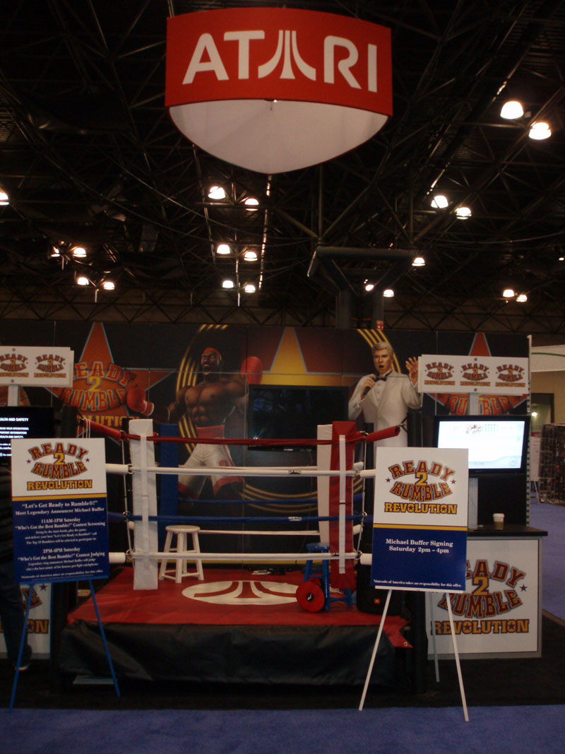 Illustration for article titled A Look At The Gaming Booths From Comic-Con